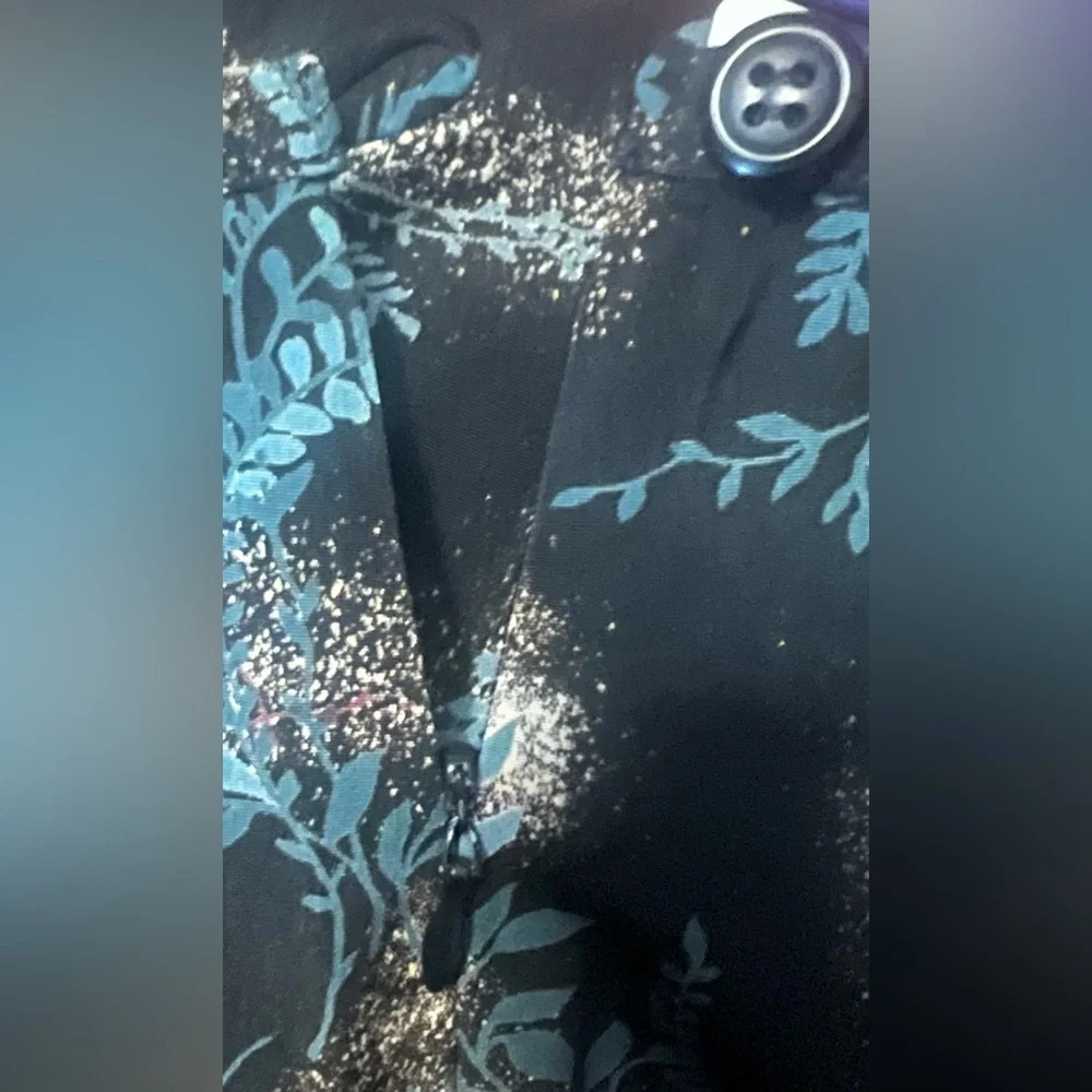 59. NWT Izod Black and Multi Color Skirt - Picture 3 of 5